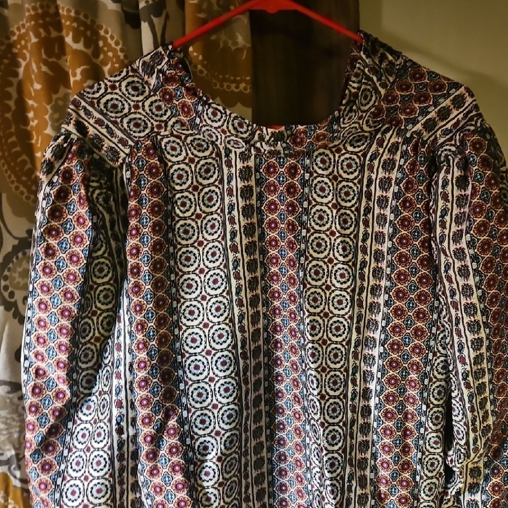 LOFT Geometric Patterned Blouse - Picture 7 of 8